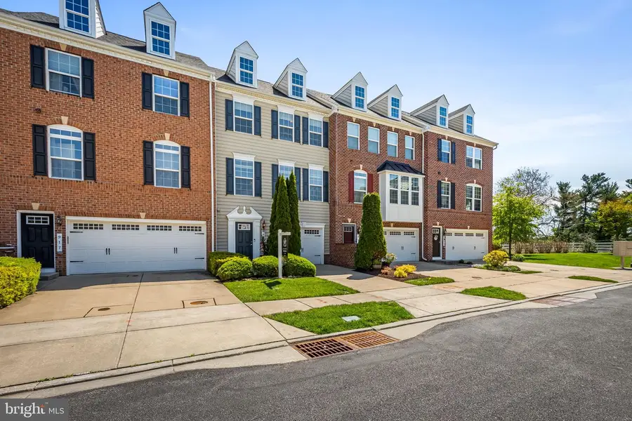 915 Magnolia Blossom Ct, Sykesville, MD 21784 - #2