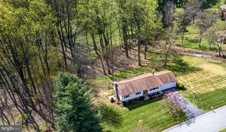 730 Rainbow Ct, Westminster, MD 21157 - #2