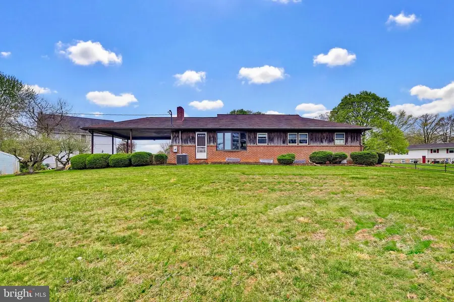 922 Gahle Rd, Westminster, MD 21157 - #3