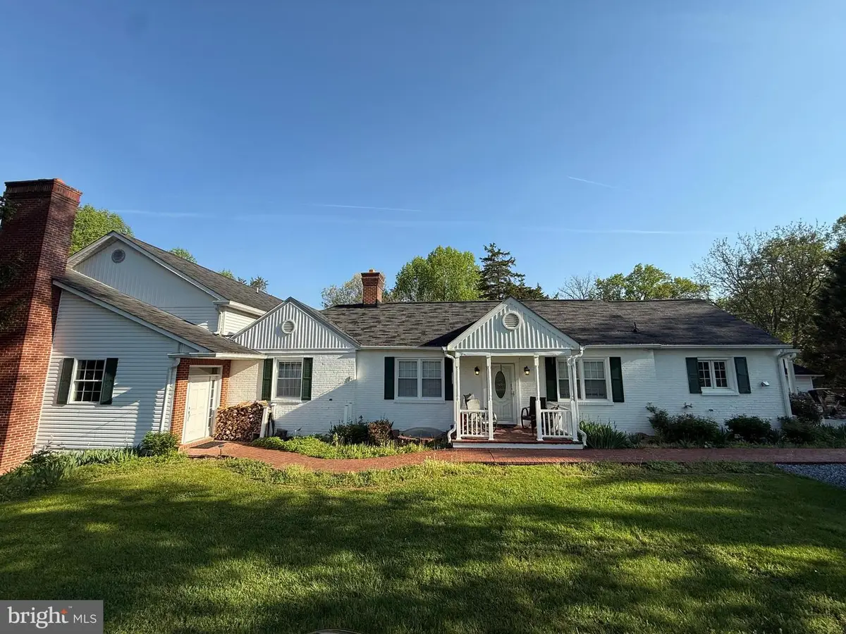 2400 Liberty Rd, Eldersburg, MD 21784 - #1