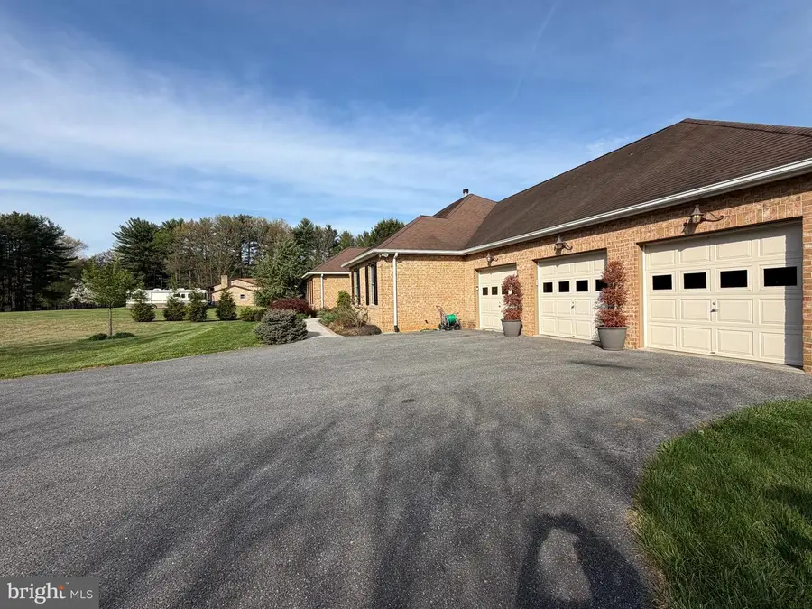 6111 Emerald, Eldersburg, MD 21784 - #2