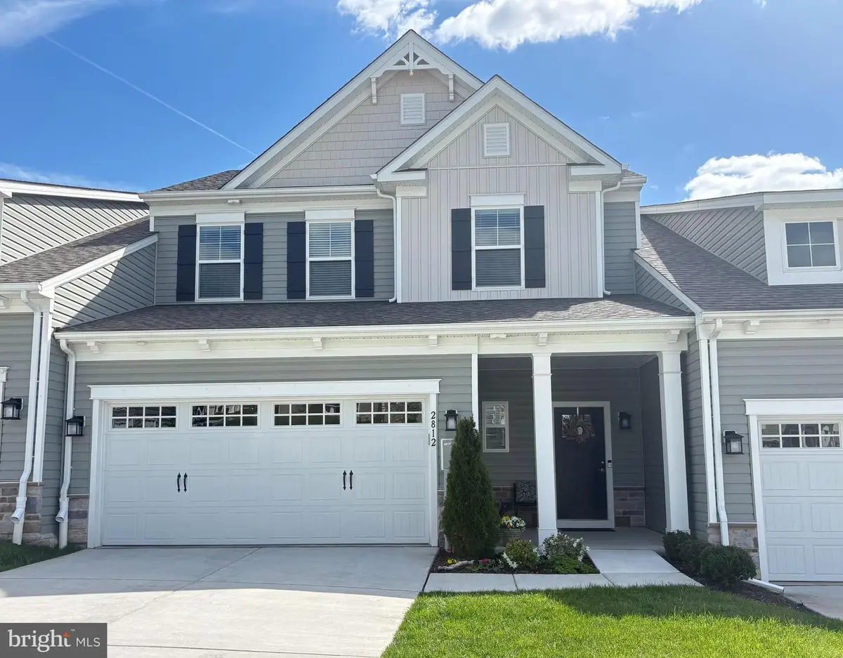 2812 Town View Cir, New Windsor, MD 21776 - #1