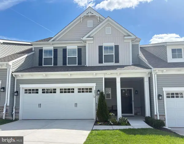 2812 Town View Cir, NEW WINDSOR, MD 21776