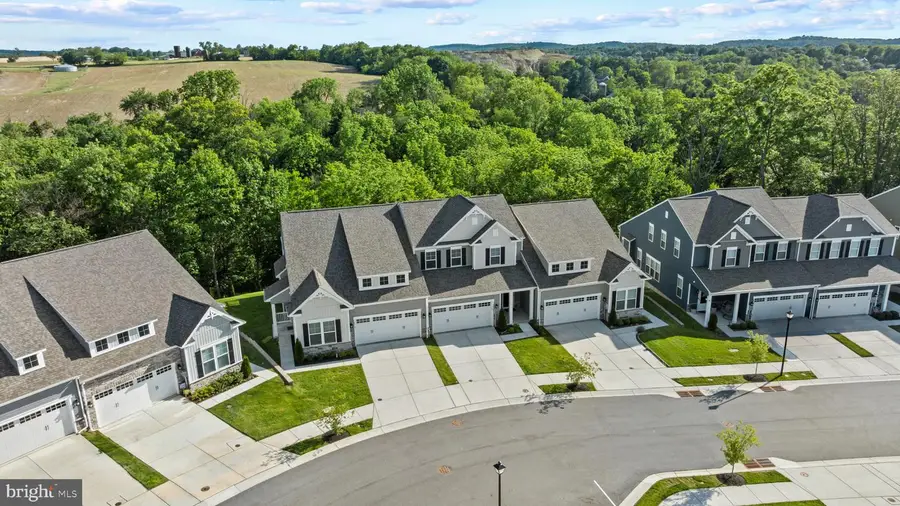 2812 Town View Cir, New Windsor, MD 21776 - #3