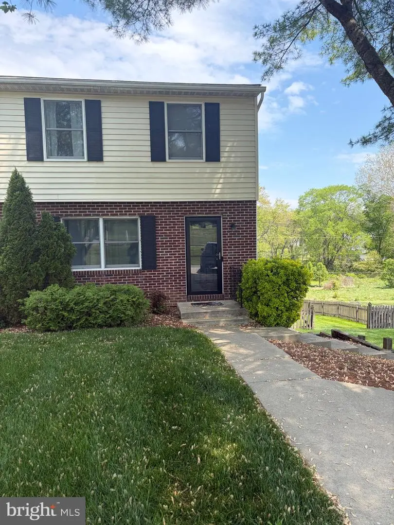 1032 Circle Dr, Sykesville, MD 21784 - #1