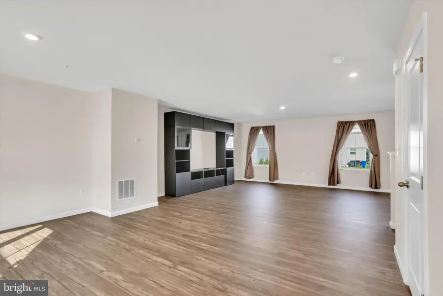 308 Burnside Ave, Taneytown, MD 21787 - #3