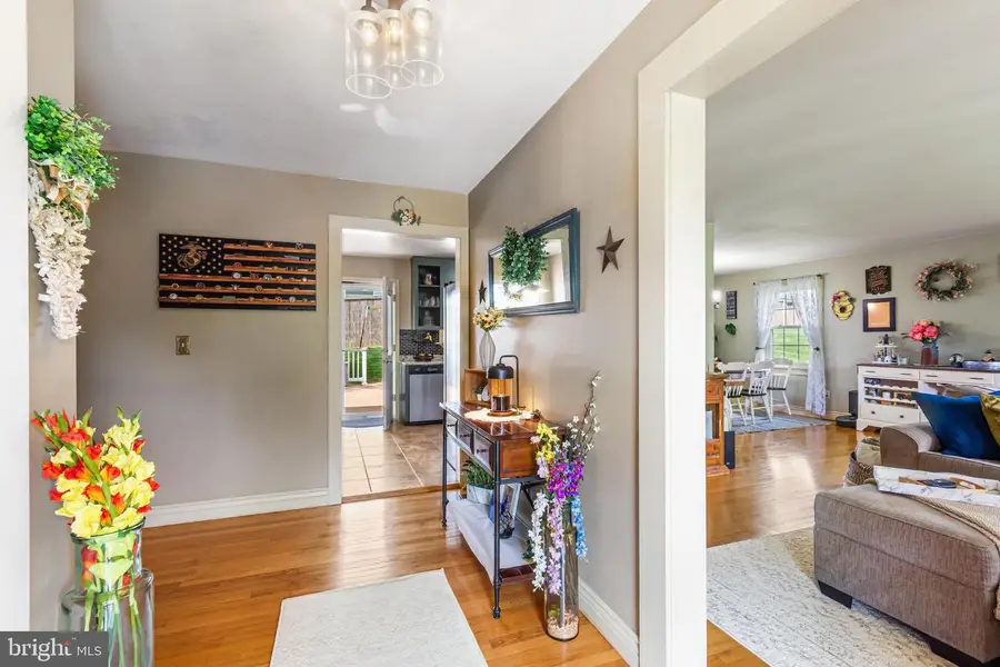 716 Woodside Dr, Westminster, MD 21157 - #3