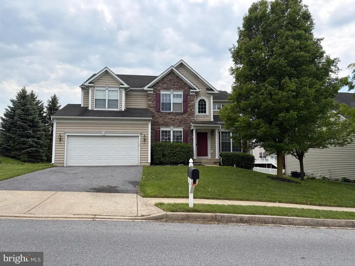 551 Hidden Stream Ct, Westminster, MD 21158 - #1