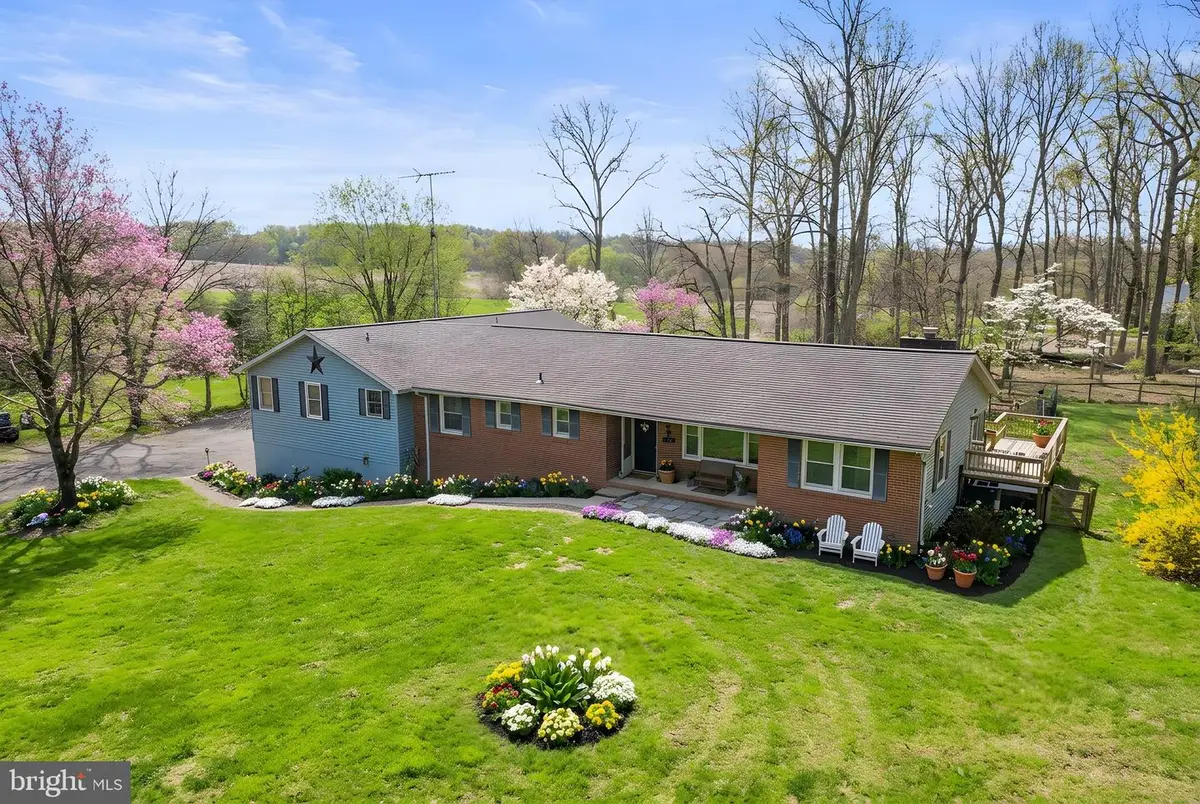909 Emory Church Rd, Upperco, MD 21155 - #1