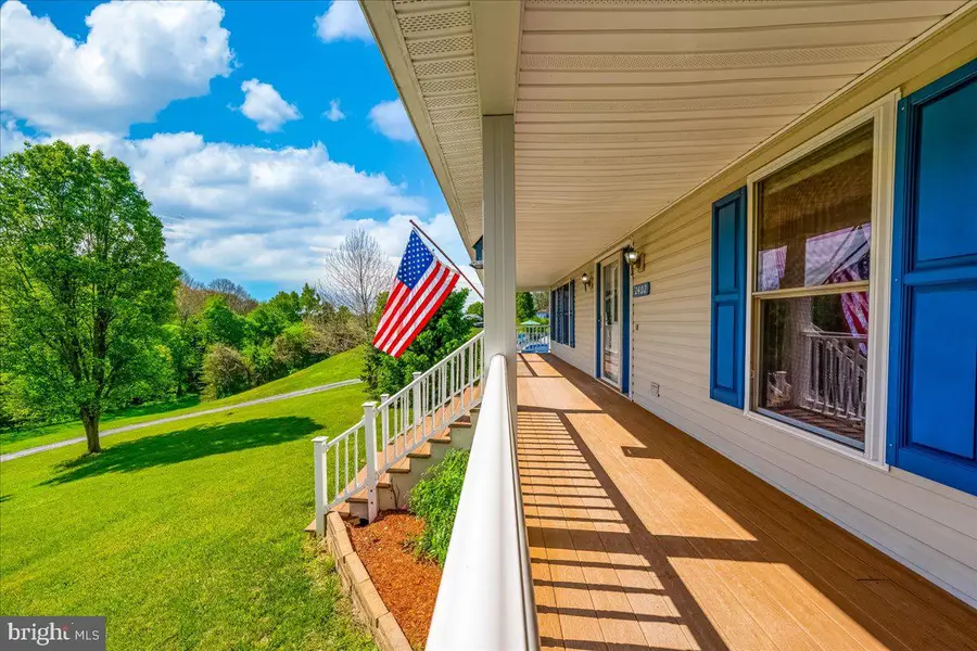 2402 Windisch Dr, Westminster, MD 21158 - #3