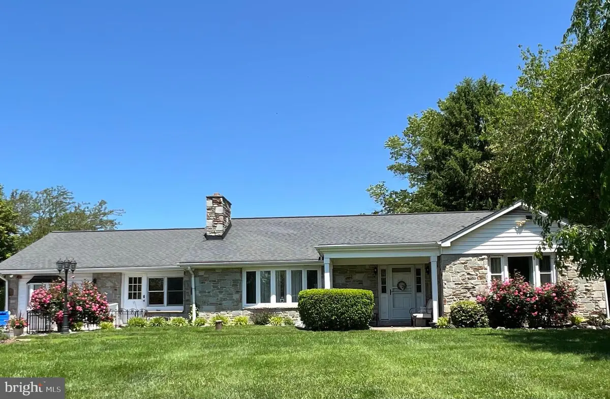 3300 Hawks Hill Rd, New Windsor, MD 21776 - #1