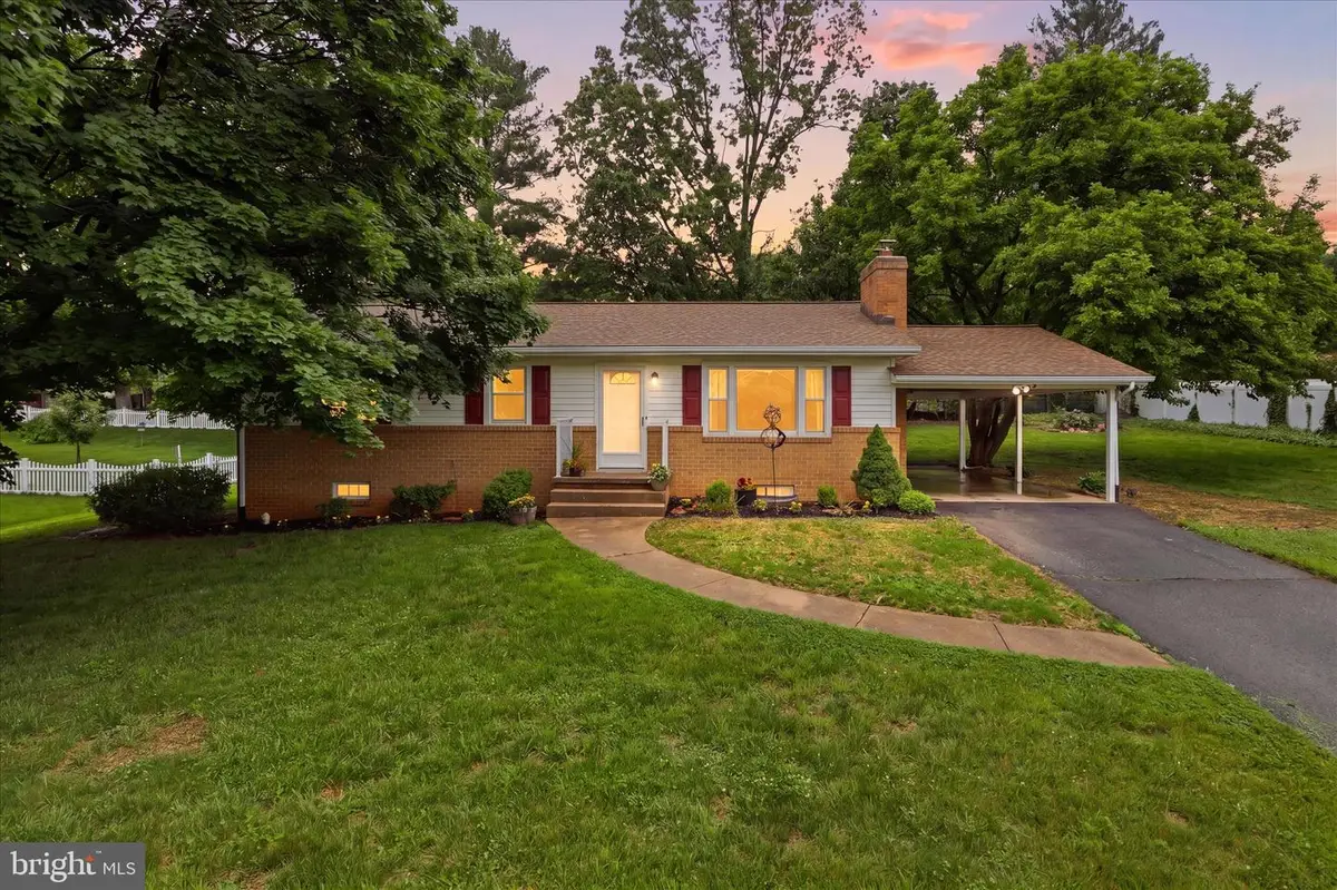 912 Hallford St, Sykesville, MD 21784 - #1
