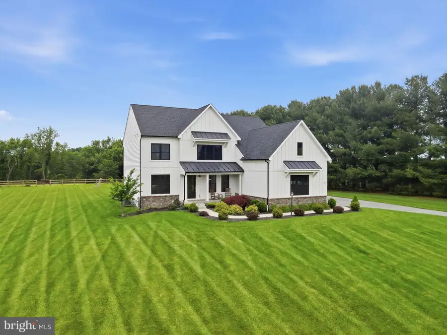 330 Brookfield Dr, Sykesville, MD 21784 - #2