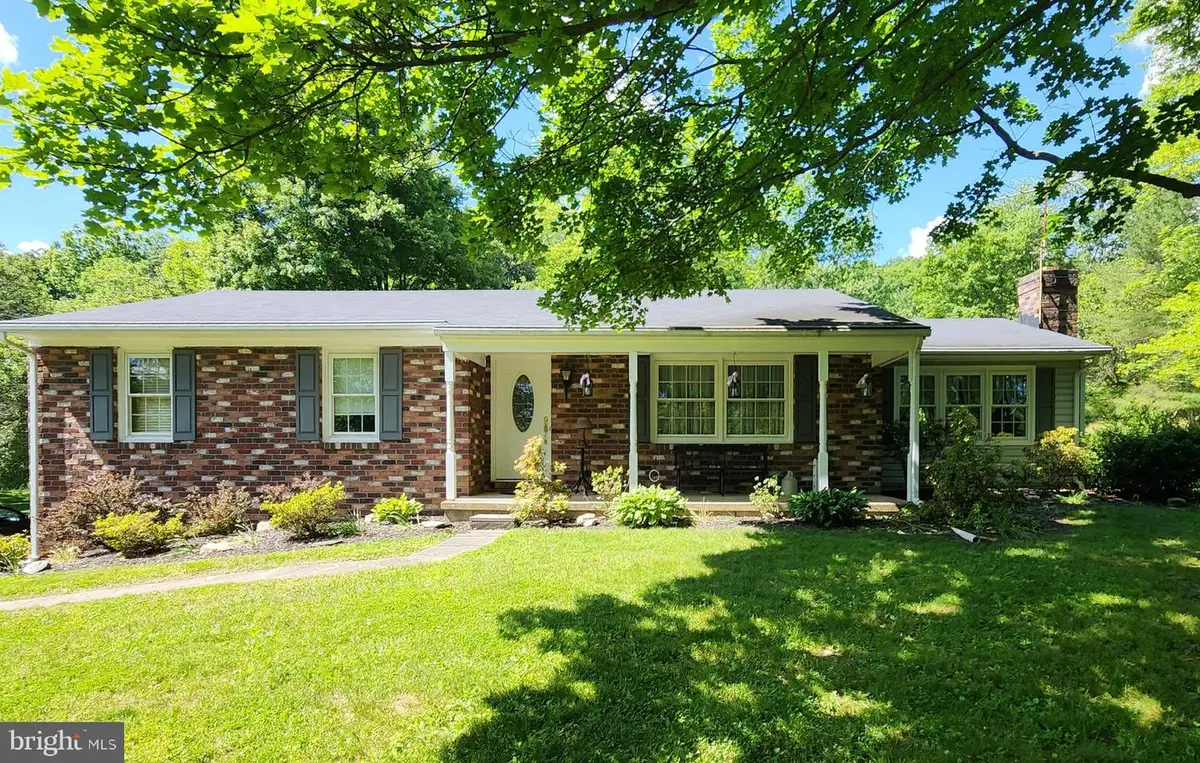2934 Kump Station Rd, Taneytown, MD 21787 - #1