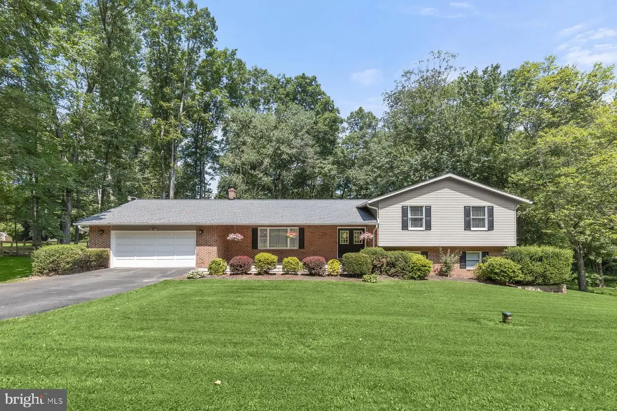 5686 French Ave, Sykesville, MD 21784 - #1