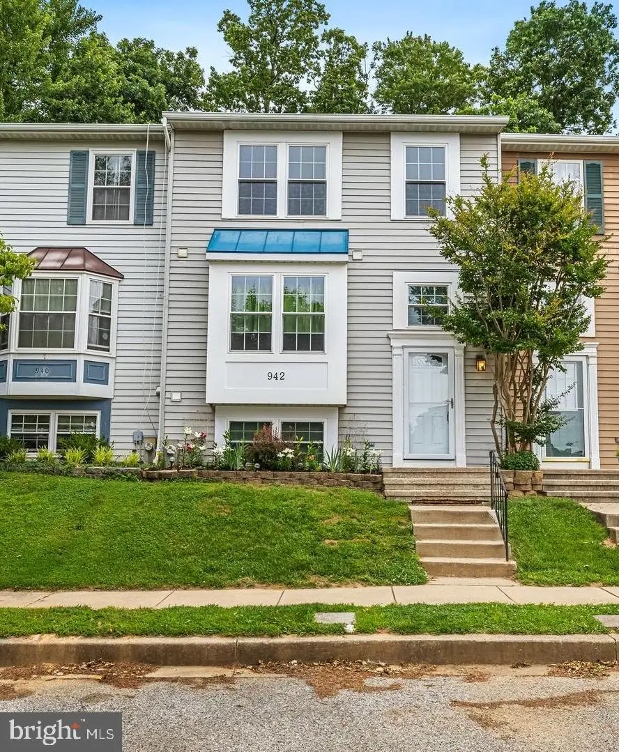 942 Gaming Sq, Hampstead, MD 21074 - #1