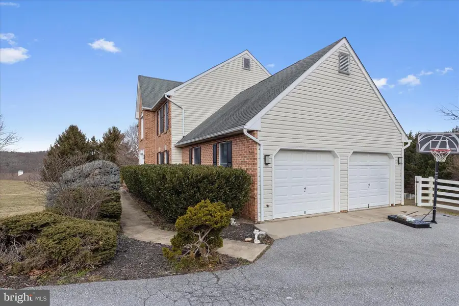 2111 Warren Way Dr, Westminster, MD 21157 - #2