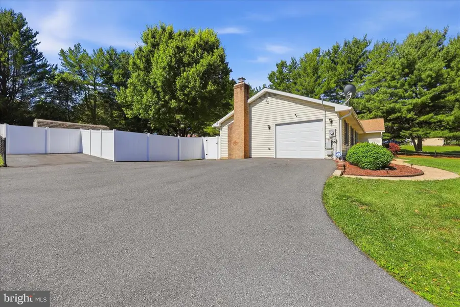 4615 Old National Pike, Mount Airy, MD 21771 - #2