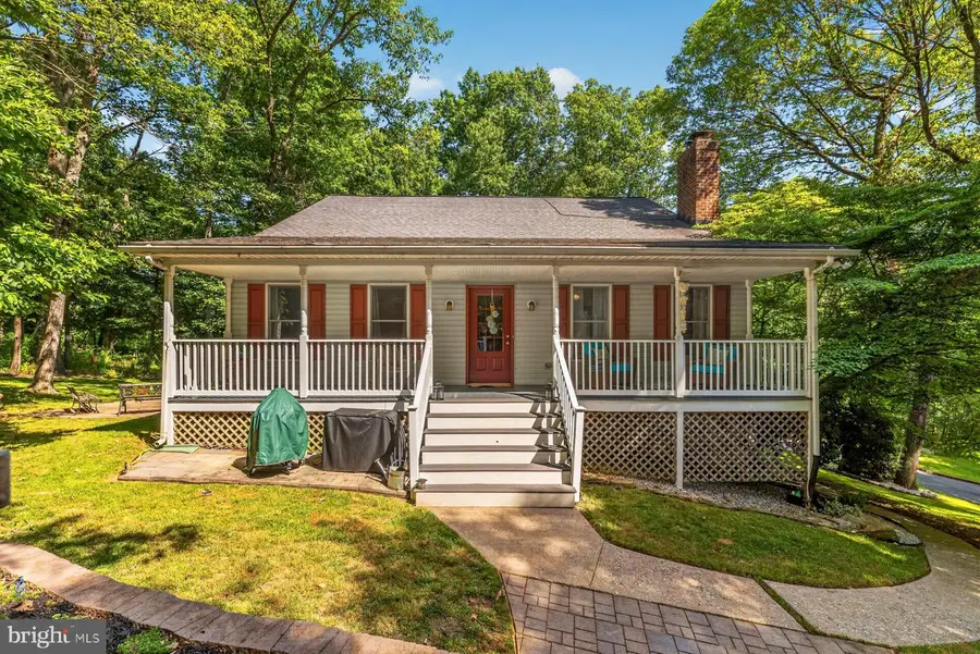 415 Dutrow Rd, Westminster, MD 21157 - #2