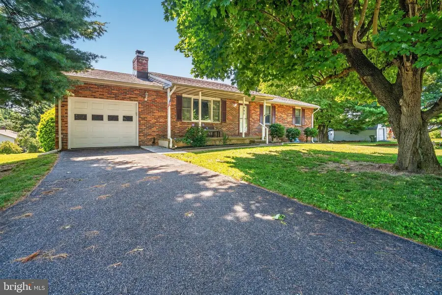 1497 Algonquin Ct, Finksburg, MD 21048 - #2