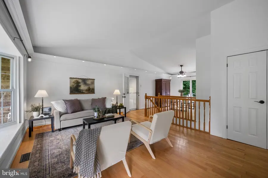 2510 Cedarhurst Dr, Reisterstown, MD 21136 - #3
