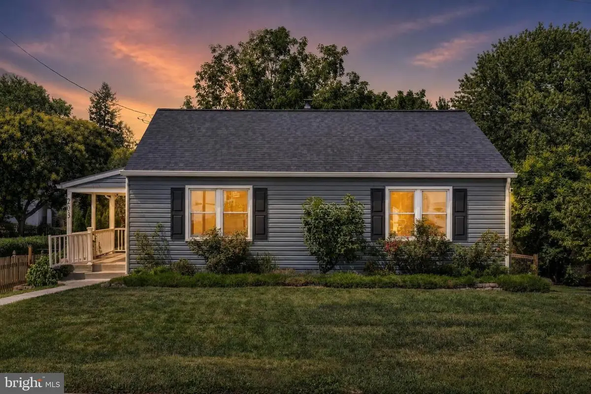 203 Frederick Ave, Mount Airy, MD 21771 - #1