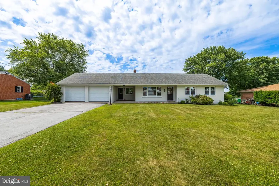 1733 Bollinger Rd, Westminster, MD 21157 - #2