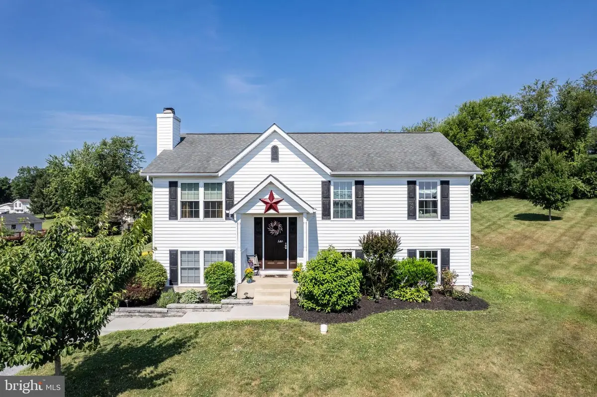 596 Footpath Ct, Westminster, MD 21158 - #1
