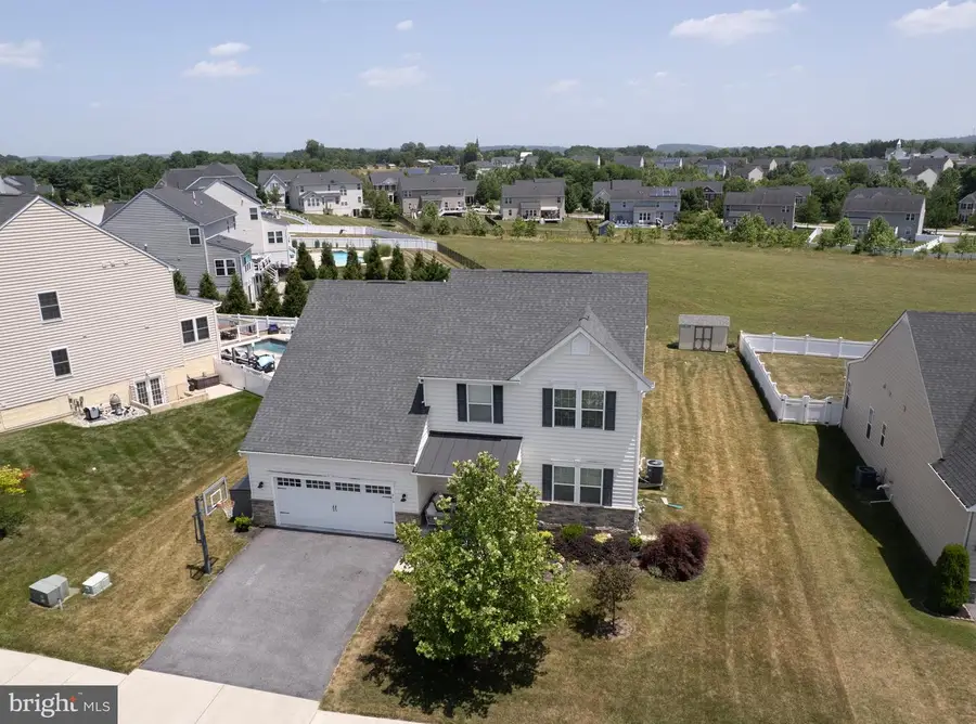 810 Amherst Ln, Westminster, MD 21158 - #3