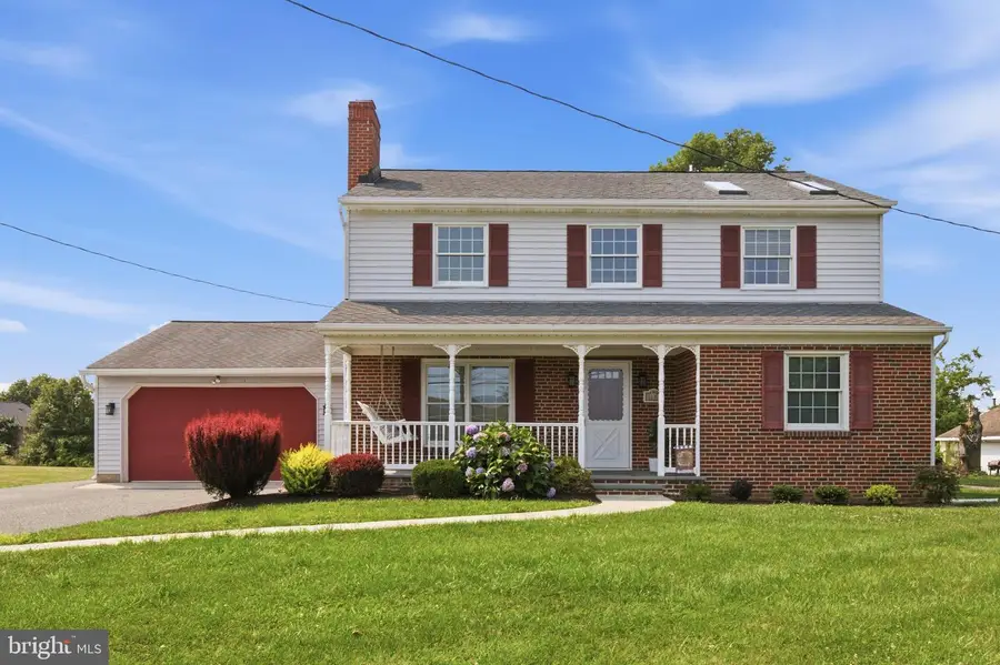 1002 N Main St, Mount Airy, MD 21771 - #3