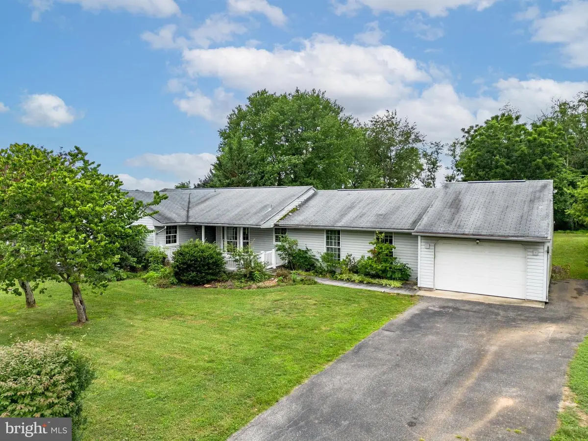 7512 Patapsco Dr, Sykesville, MD 21784 - #1
