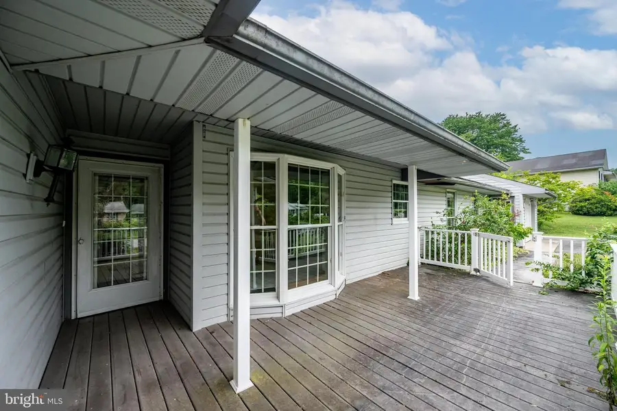7512 Patapsco Dr, Sykesville, MD 21784 - #2