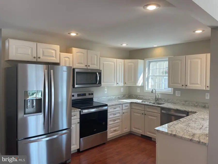 524 Locust Ave, Westminster, MD 21157 - #2