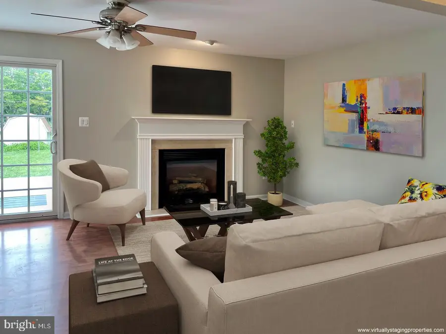 524 Locust Ave, Westminster, MD 21157 - #3