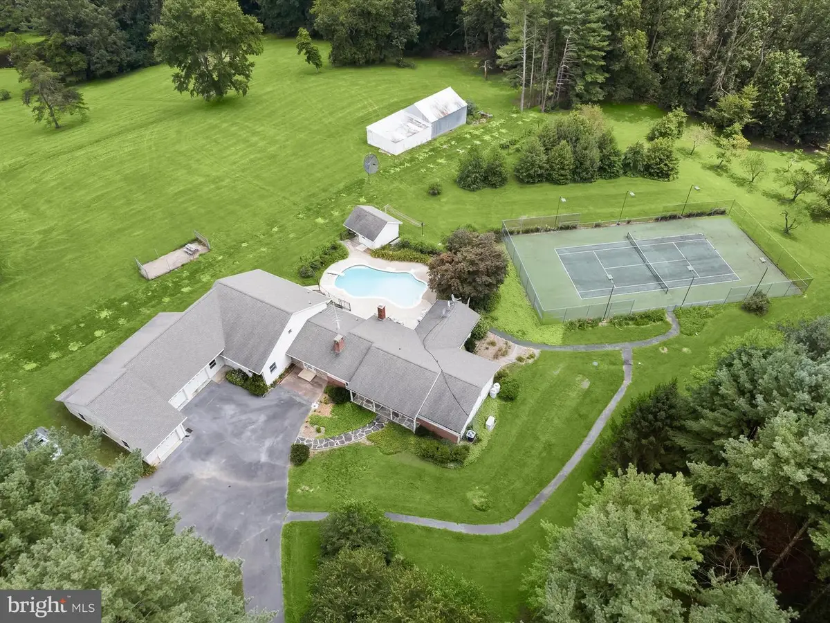 3835 Rinehart Rd, Westminster, MD 21158 - #1