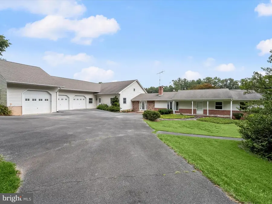 3835 Rinehart Rd, Westminster, MD 21158 - #2