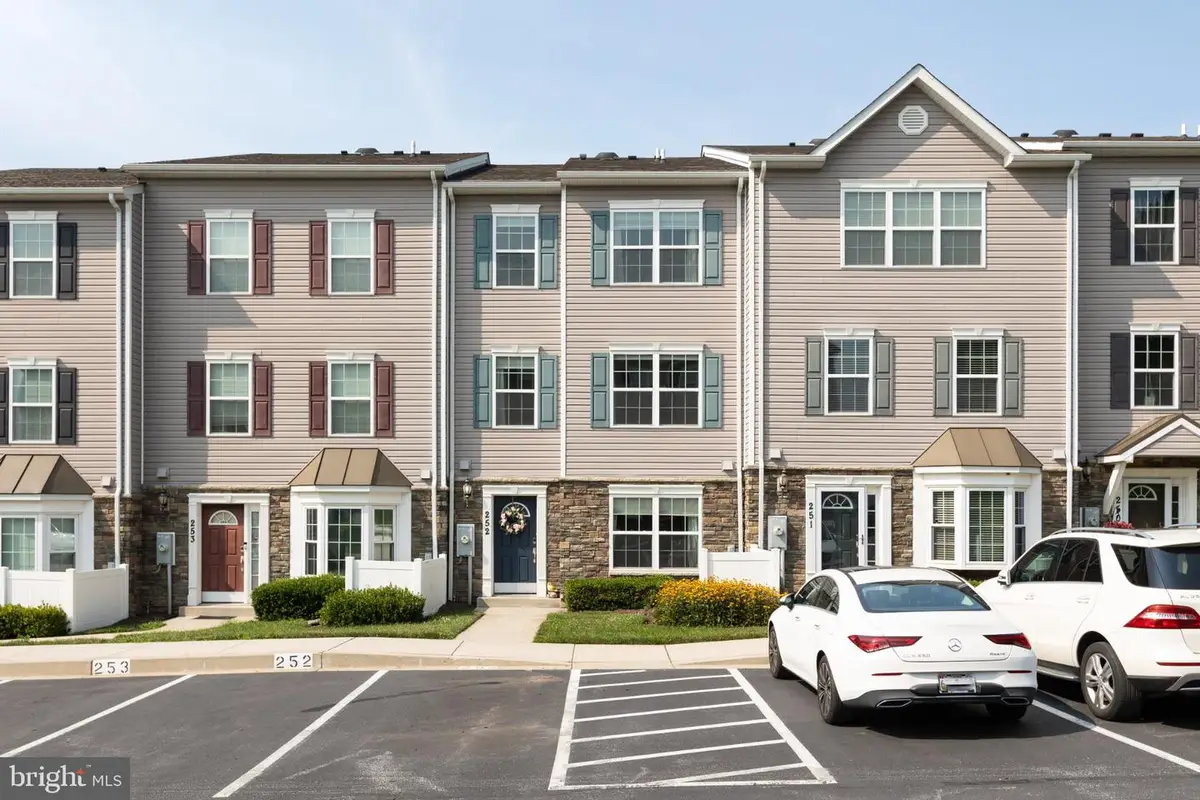 6519 Dundee Dr #252, Eldersburg, MD 21784 - #1
