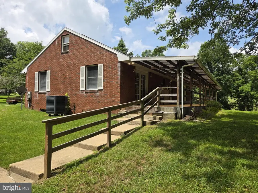7211 Ridge Rd, Marriottsville, MD 21104 - #3