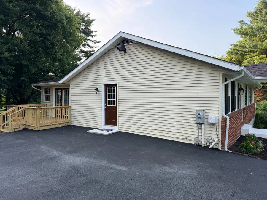 5609 Elele Ct, Sykesville, MD 21784 - #3