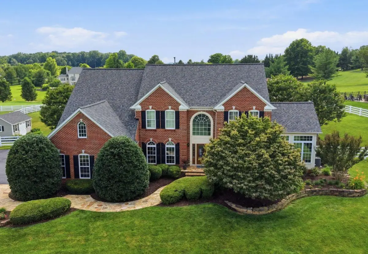 3082 Ballesteras Ct, Mount Airy, MD 21771 - #1