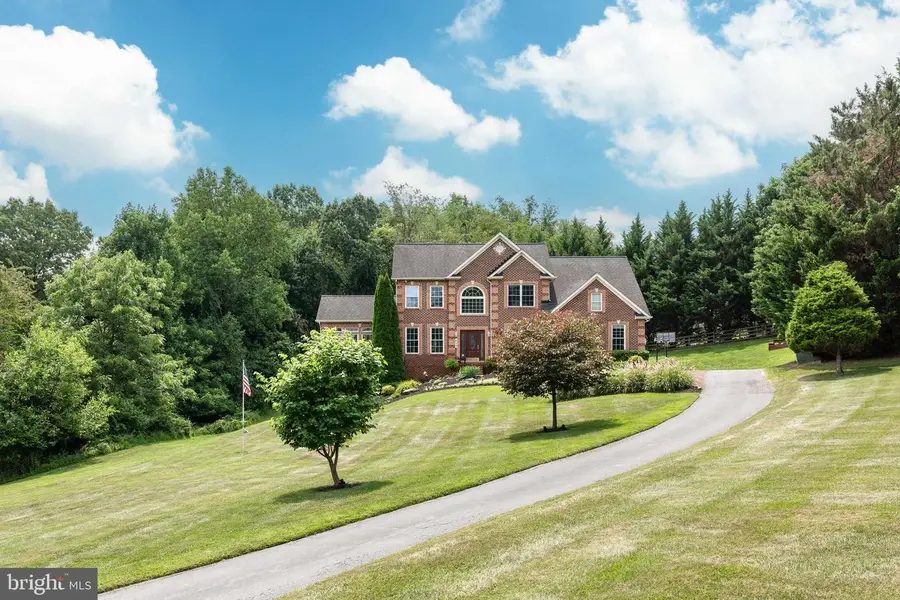 659 Downhill Dr, Westminster, MD 21157 - #2