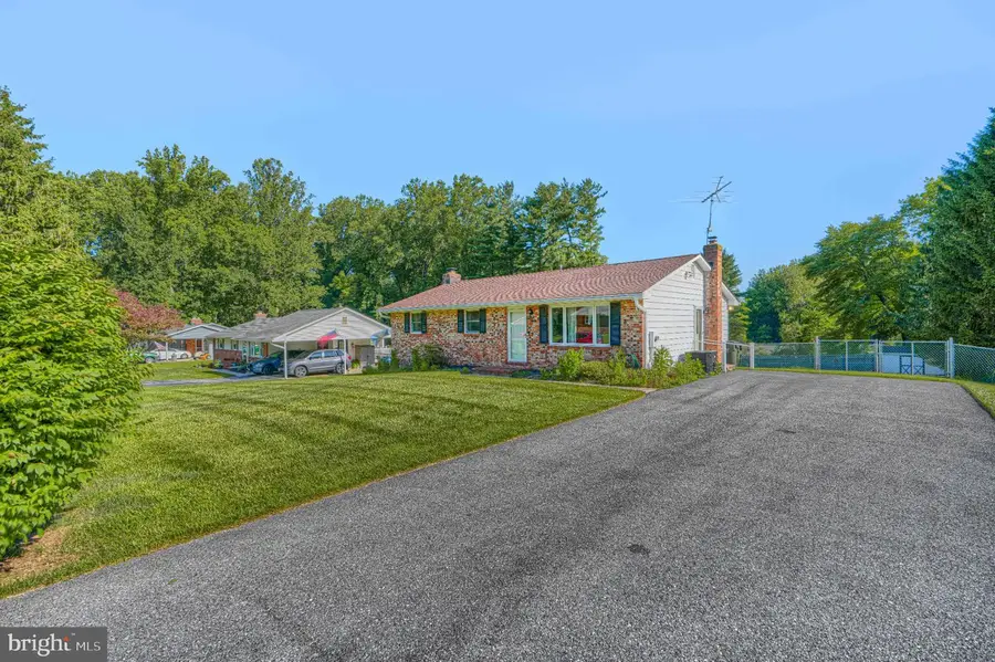 1520 Woodridge Ln, Sykesville, MD 21784 - #3