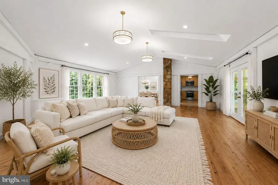4224 Roop Rd, Mount Airy, MD 21771 - #2
