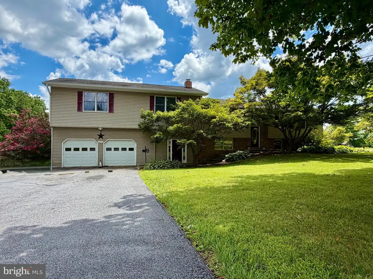 3275 Sykesville Rd, Westminster, MD 21157 - #1
