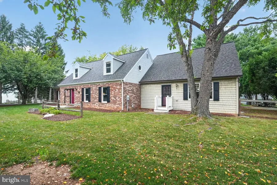 1030 Hook Rd, Westminster, MD 21157 - #2