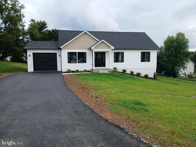 104 Harrison St, Mount Airy, MD 21771 - #1
