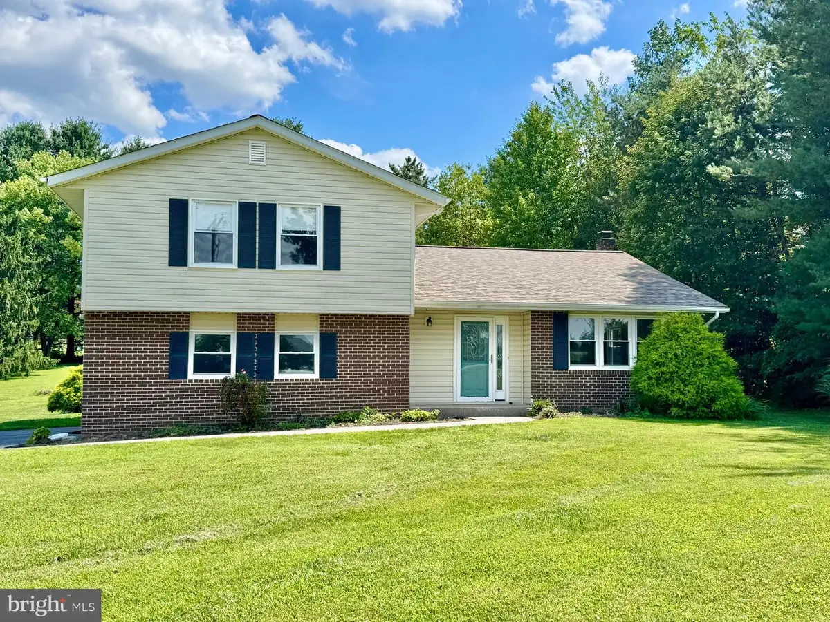 3827 Salem Bottom Rd, Westminster, MD 21157 - #1