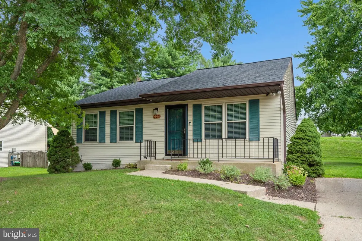 223 Stacey Lee Dr, Westminster, MD 21158 - #1