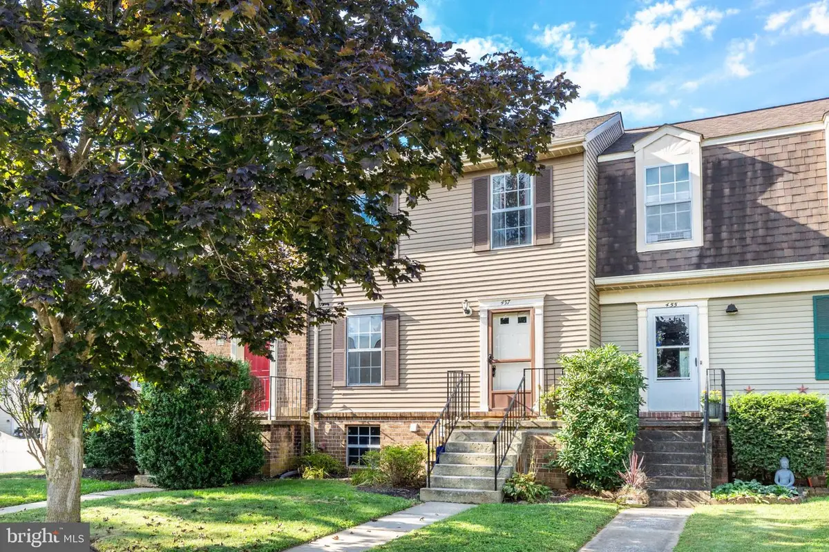 457 Logan Dr, Westminster, MD 21157 - #1