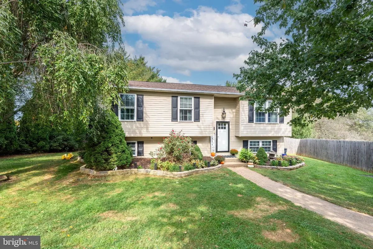 3322 Sutton Ct, Manchester, MD 21102 - #1